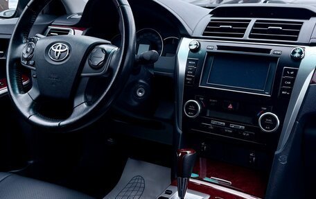 Toyota Camry, 2014 год, 1 899 990 рублей, 10 фотография