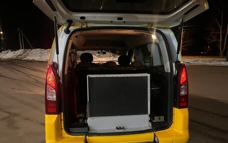 Peugeot Partner II рестайлинг 2, 2016 год, 950 000 рублей, 3 фотография