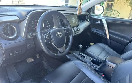 Toyota RAV4, 2013 год, 1 850 000 рублей, 10 фотография