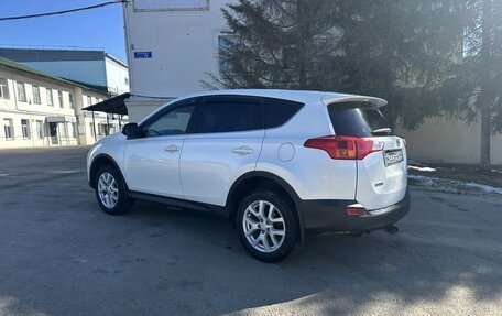 Toyota RAV4, 2013 год, 1 850 000 рублей, 6 фотография