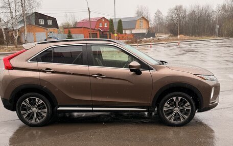 Mitsubishi Eclipse Cross, 2020 год, 2 250 000 рублей, 3 фотография