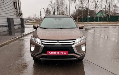 Mitsubishi Eclipse Cross, 2020 год, 2 250 000 рублей, 2 фотография