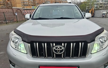 Toyota Land Cruiser Prado 150 рестайлинг 2, 2010 год, 2 290 000 рублей, 2 фотография