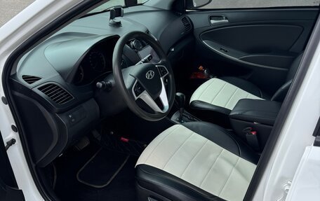 Hyundai Solaris II рестайлинг, 2015 год, 890 000 рублей, 7 фотография