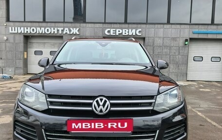 Volkswagen Touareg III, 2012 год, 2 300 000 рублей, 2 фотография