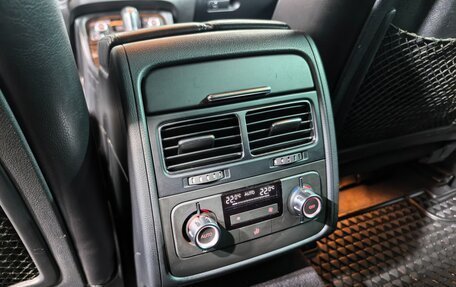 Volkswagen Touareg III, 2012 год, 2 300 000 рублей, 10 фотография