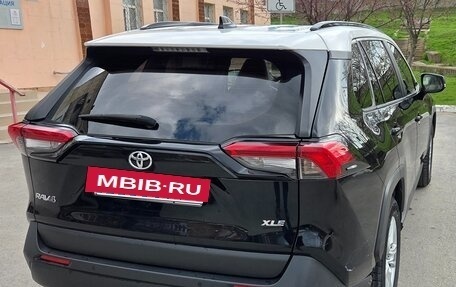 Toyota RAV4, 2019 год, 3 500 000 рублей, 6 фотография