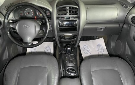 Hyundai Santa Fe III рестайлинг, 2004 год, 650 000 рублей, 12 фотография