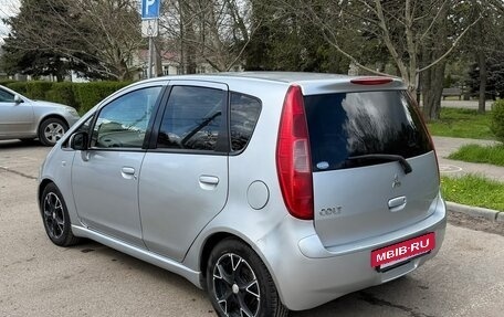 Mitsubishi Colt VI рестайлинг, 2002 год, 550 000 рублей, 3 фотография