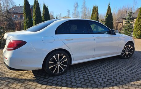 Mercedes-Benz E-Класс, 2016 год, 2 790 000 рублей, 2 фотография