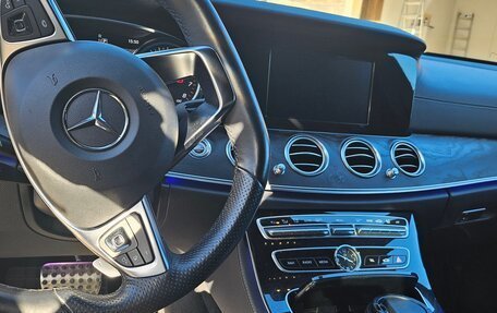 Mercedes-Benz E-Класс, 2016 год, 2 790 000 рублей, 4 фотография