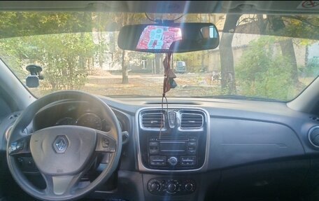 Renault Logan II, 2014 год, 750 000 рублей, 3 фотография