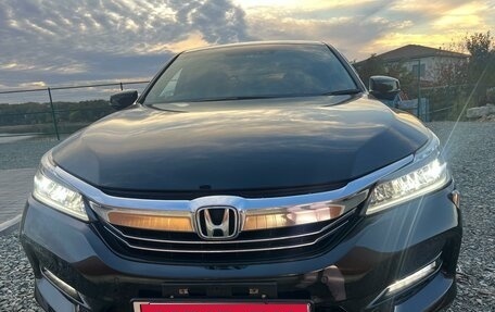 Honda Accord IX рестайлинг, 2017 год, 2 200 000 рублей, 2 фотография
