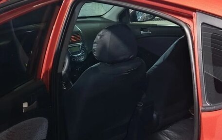 Hyundai Solaris II рестайлинг, 2012 год, 650 000 рублей, 5 фотография