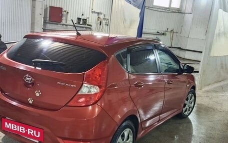 Hyundai Solaris II рестайлинг, 2012 год, 650 000 рублей, 3 фотография