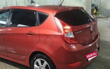 Hyundai Solaris II рестайлинг, 2012 год, 650 000 рублей, 8 фотография