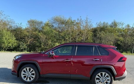 Toyota RAV4, 2019 год, 3 200 000 рублей, 7 фотография