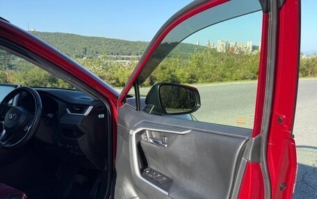 Toyota RAV4, 2019 год, 3 200 000 рублей, 9 фотография