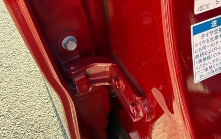 Toyota RAV4, 2019 год, 3 200 000 рублей, 21 фотография