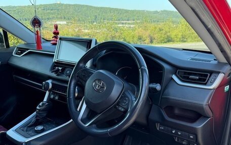 Toyota RAV4, 2019 год, 3 200 000 рублей, 32 фотография