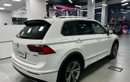 Volkswagen Tiguan II, 2018 год, 2 990 000 рублей, 3 фотография