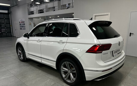 Volkswagen Tiguan II, 2018 год, 2 990 000 рублей, 4 фотография