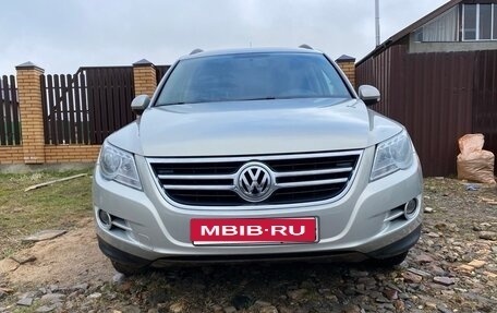 Volkswagen Tiguan I, 2011 год, 800 000 рублей, 1 фотография
