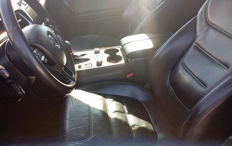 Volkswagen Touareg III, 2011 год, 1 800 000 рублей, 12 фотография