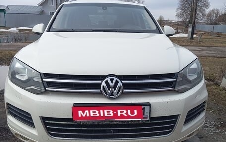 Volkswagen Touareg III, 2011 год, 1 800 000 рублей, 29 фотография