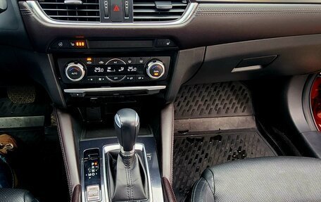 Mazda 6, 2017 год, 2 300 000 рублей, 10 фотография