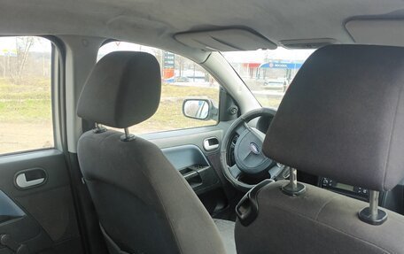 Ford Fusion I, 2005 год, 490 000 рублей, 14 фотография