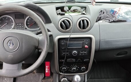 Renault Duster I рестайлинг, 2014 год, 690 000 рублей, 2 фотография