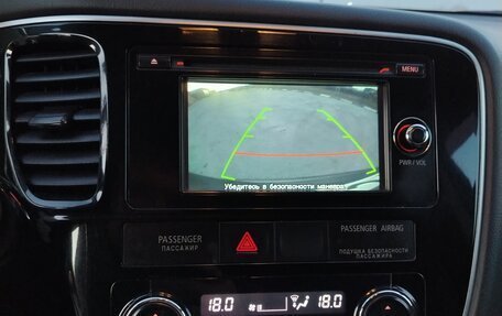 Mitsubishi Outlander III рестайлинг 3, 2014 год, 1 330 000 рублей, 17 фотография