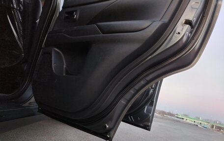 Mitsubishi Outlander III рестайлинг 3, 2014 год, 1 330 000 рублей, 10 фотография