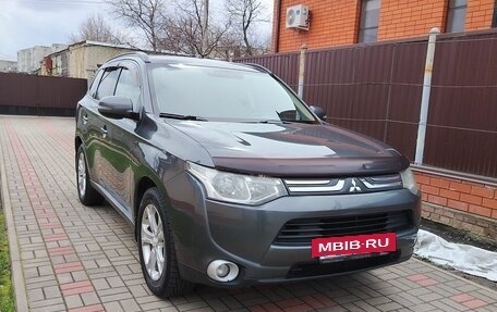 Mitsubishi Outlander III рестайлинг 3, 2014 год, 1 330 000 рублей, 7 фотография