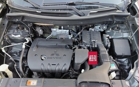 Mitsubishi Outlander III рестайлинг 3, 2014 год, 1 330 000 рублей, 19 фотография