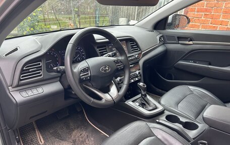 Hyundai Elantra VI рестайлинг, 2020 год, 1 600 000 рублей, 3 фотография