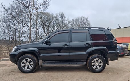 Toyota Land Cruiser Prado 120 рестайлинг, 2003 год, 1 800 000 рублей, 2 фотография