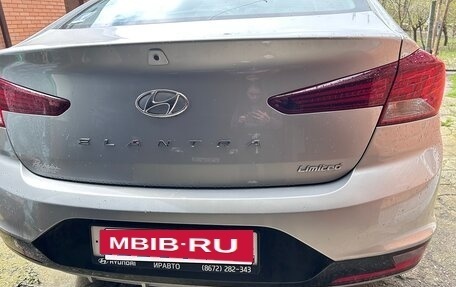Hyundai Elantra VI рестайлинг, 2020 год, 1 600 000 рублей, 6 фотография