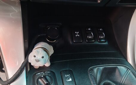 Toyota Land Cruiser Prado 120 рестайлинг, 2003 год, 1 800 000 рублей, 14 фотография