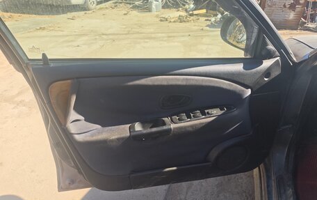 Mitsubishi Carisma I, 2002 год, 330 000 рублей, 10 фотография