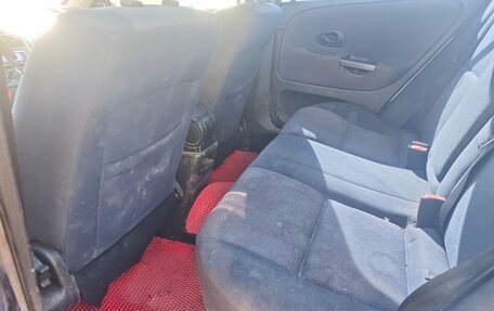 Mitsubishi Carisma I, 2002 год, 330 000 рублей, 13 фотография