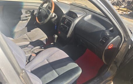 Mitsubishi Carisma I, 2002 год, 330 000 рублей, 18 фотография