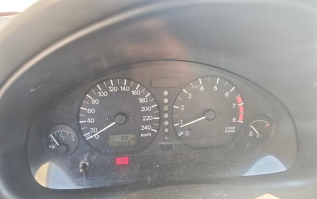 Mitsubishi Carisma I, 2002 год, 330 000 рублей, 21 фотография