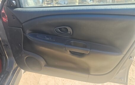 Mitsubishi Carisma I, 2002 год, 330 000 рублей, 19 фотография