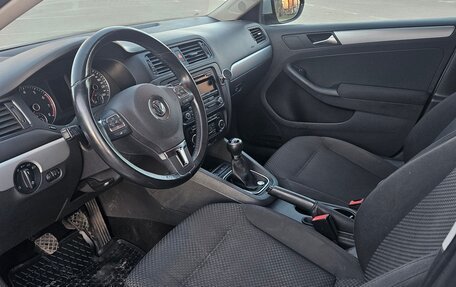 Volkswagen Jetta VI, 2011 год, 1 150 000 рублей, 5 фотография