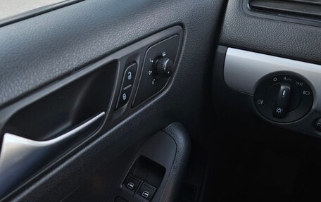 Volkswagen Jetta VI, 2011 год, 1 150 000 рублей, 12 фотография