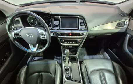 Hyundai Sonata VII, 2019 год, 1 950 000 рублей, 10 фотография