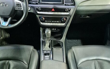 Hyundai Sonata VII, 2019 год, 1 950 000 рублей, 13 фотография