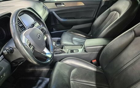 Hyundai Sonata VII, 2019 год, 1 950 000 рублей, 14 фотография